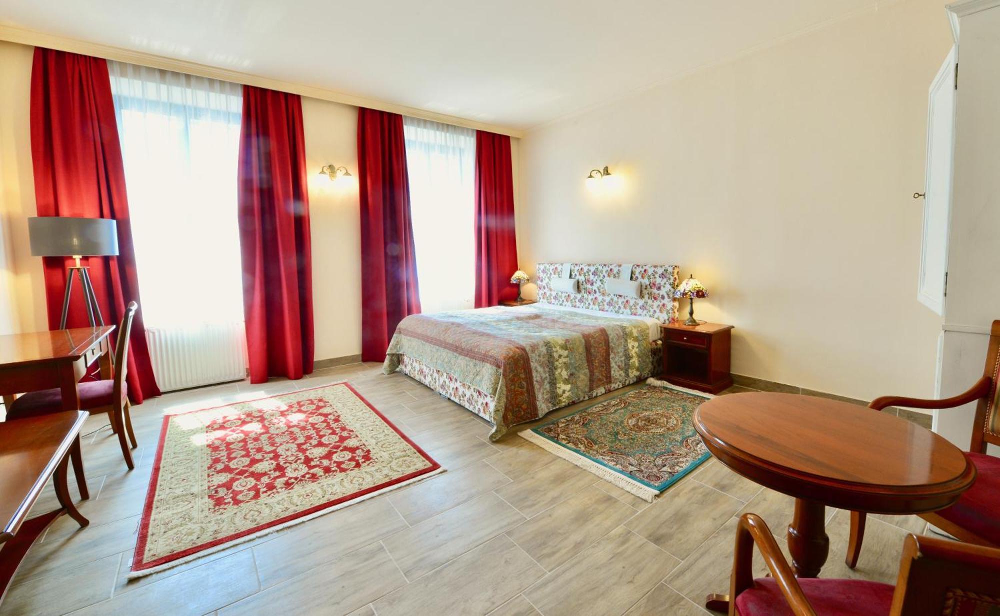 Altwienerhof 3*